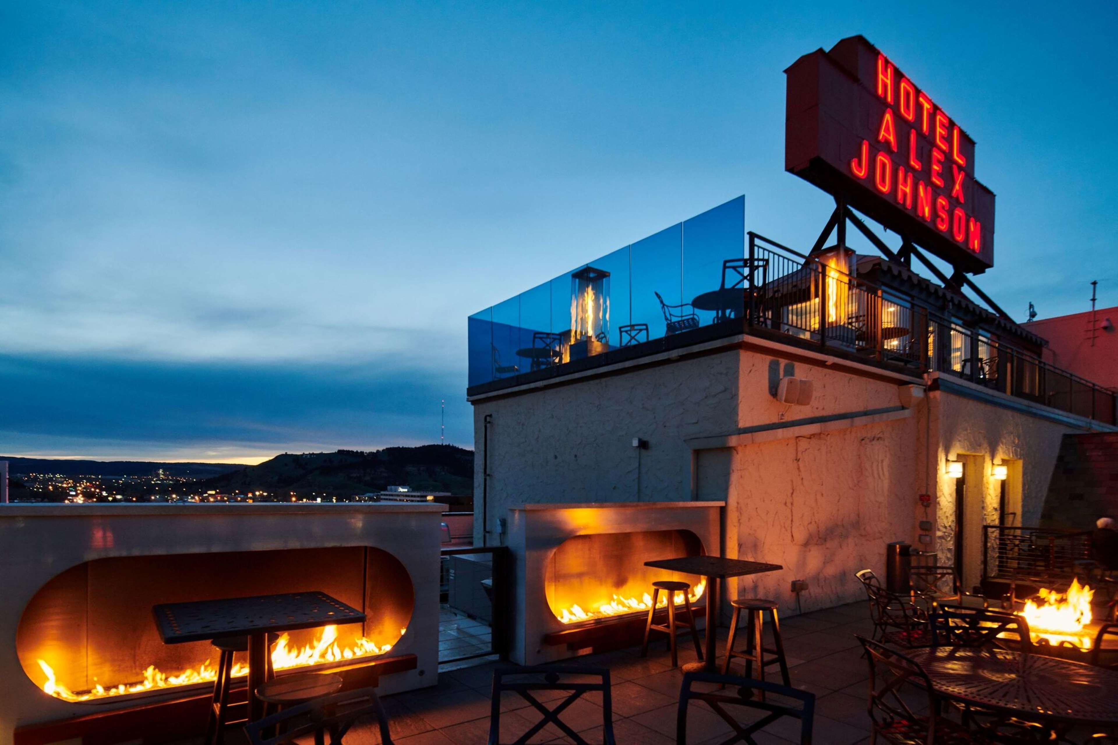 Hotel Alex Johnson Rapid City, Curio Collection By Hilton Exteriör bild