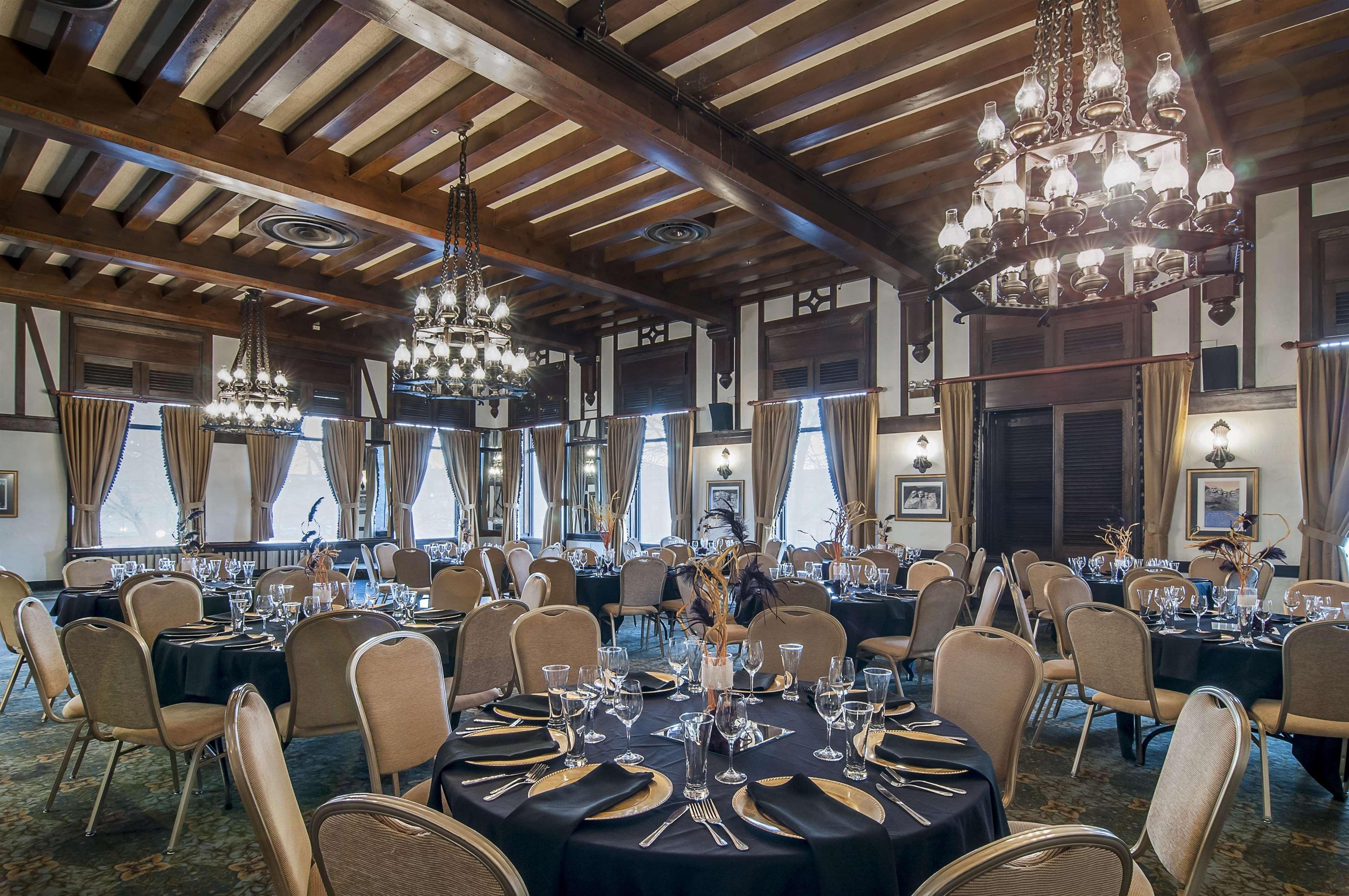 Hotel Alex Johnson Rapid City, Curio Collection By Hilton Exteriör bild