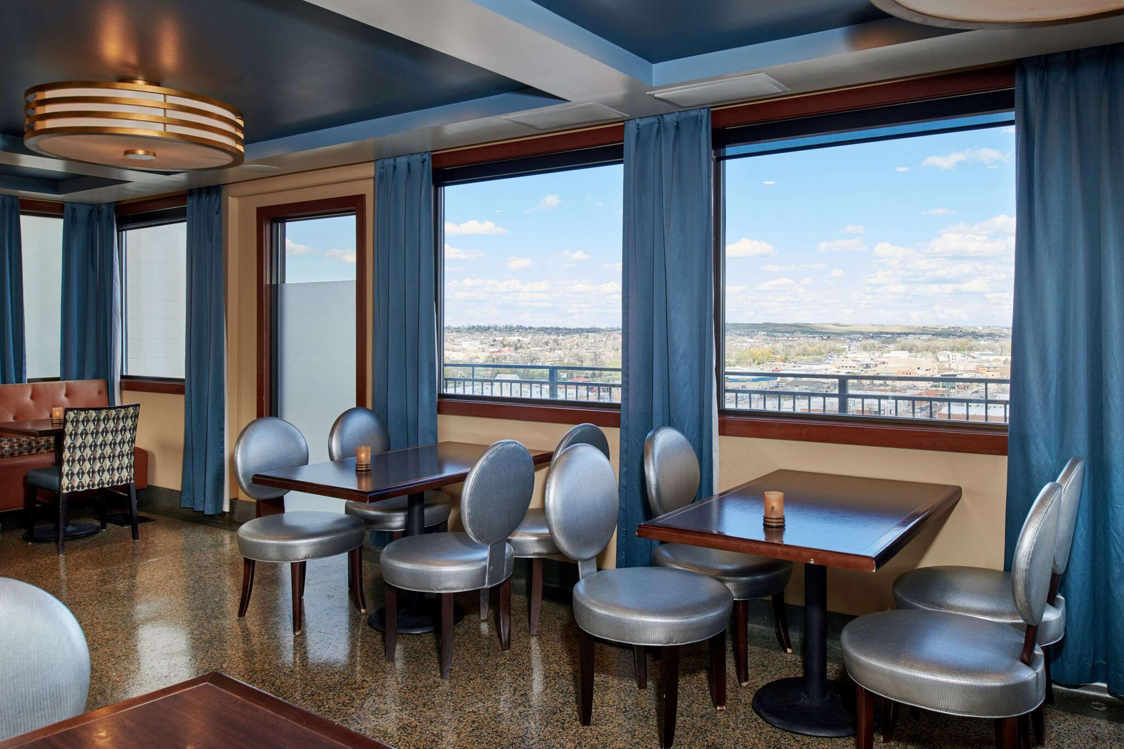 Hotel Alex Johnson Rapid City, Curio Collection By Hilton Exteriör bild