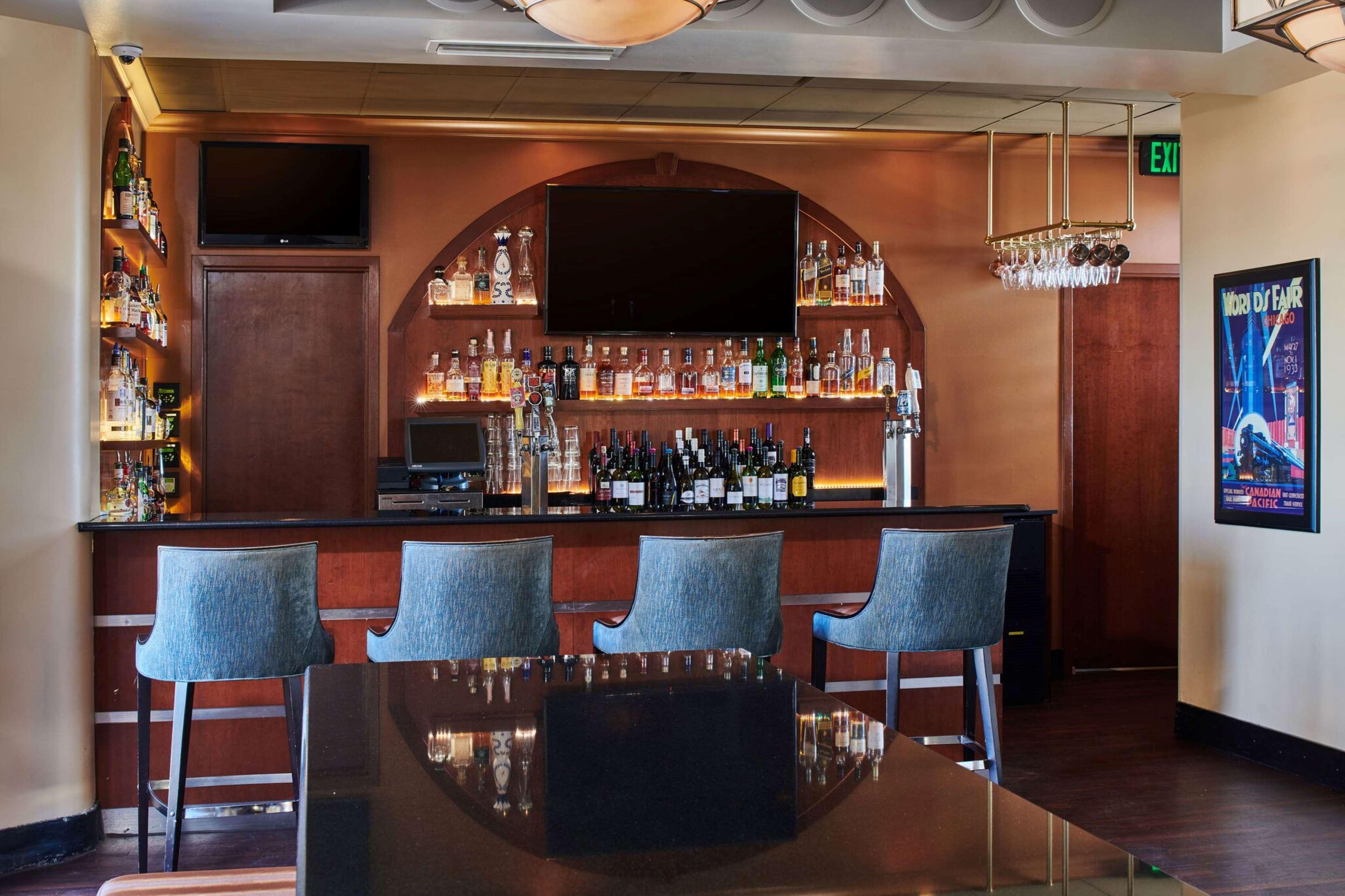 Hotel Alex Johnson Rapid City, Curio Collection By Hilton Exteriör bild