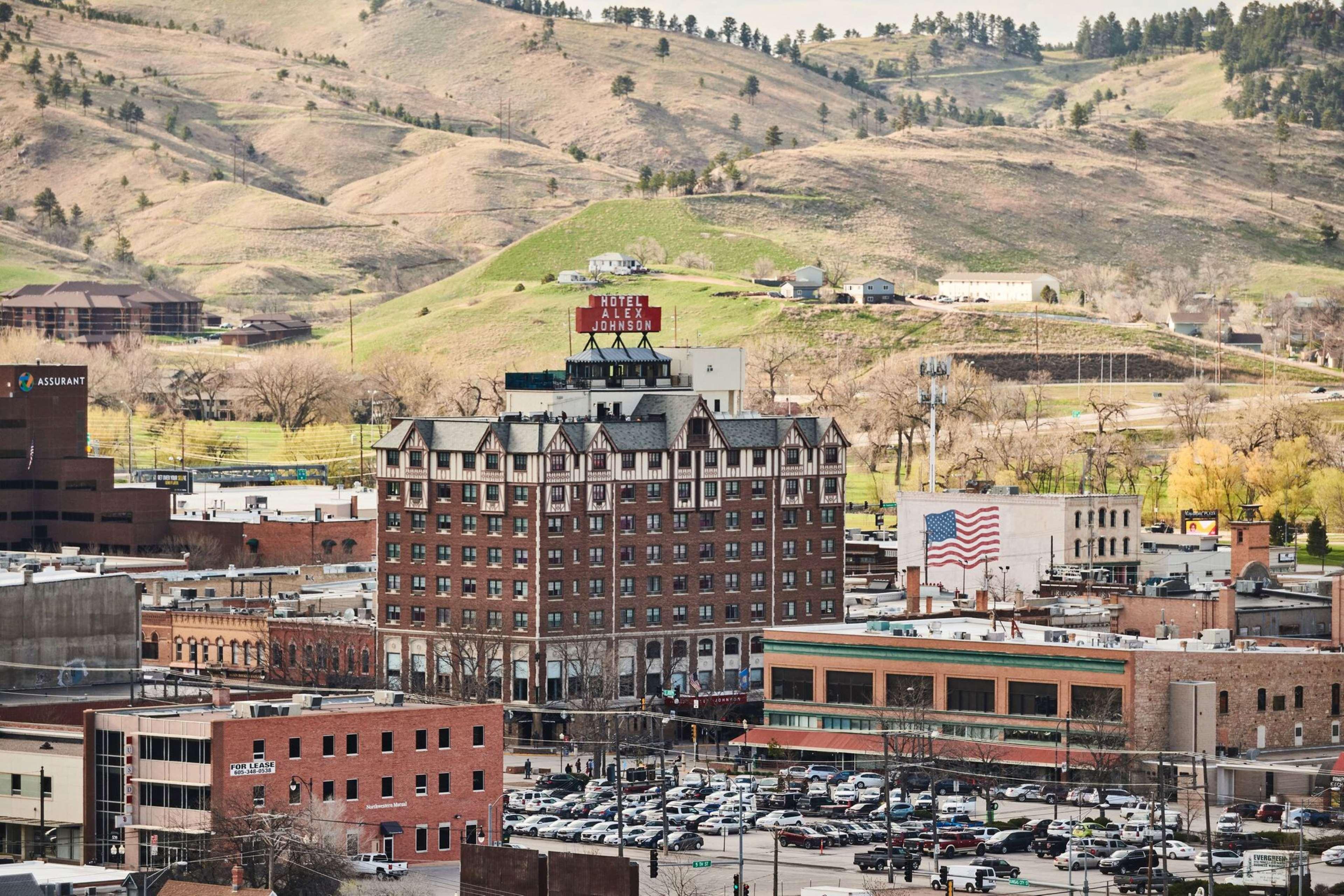 Hotel Alex Johnson Rapid City, Curio Collection By Hilton Exteriör bild